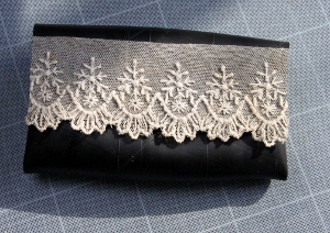 pochette dentelle