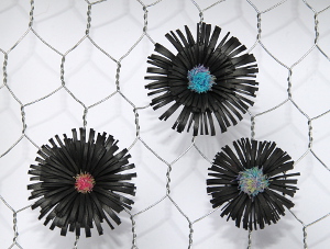 3 fleurs noires